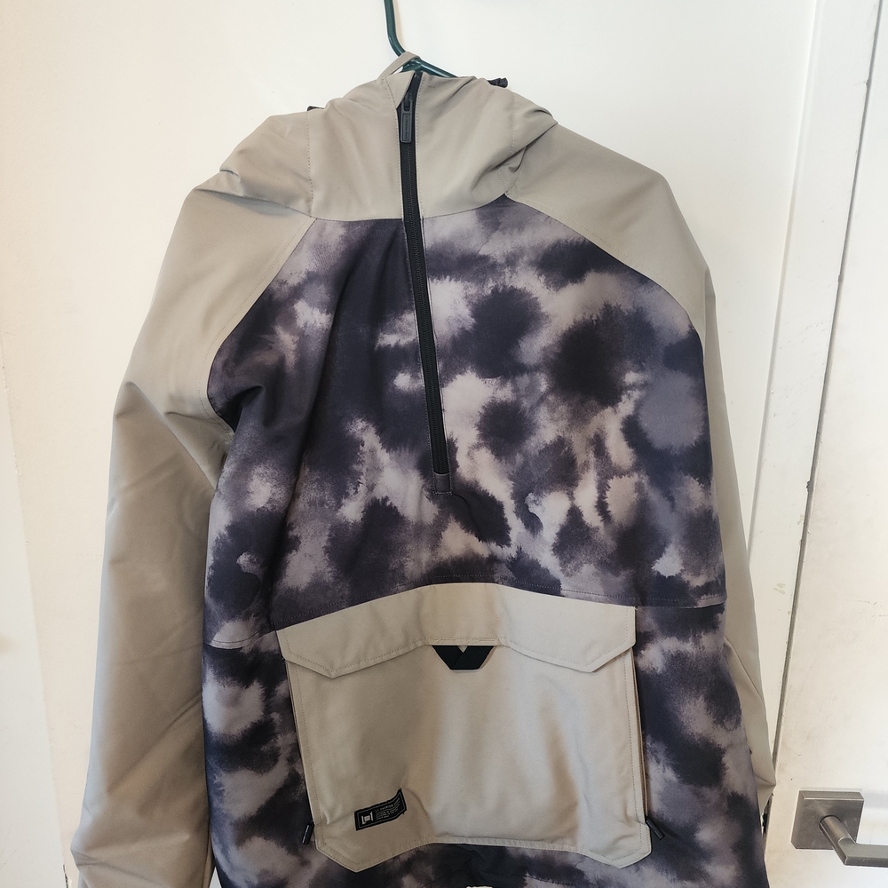 Gray and Black Tie-Dye Jacket